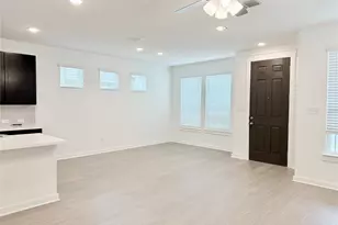 148 Hartson Dr, Taylor, TX 76574 - Photo 2