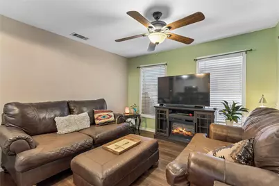 734 Neches Street, Lockhart, TX 78644 - Photo 10
