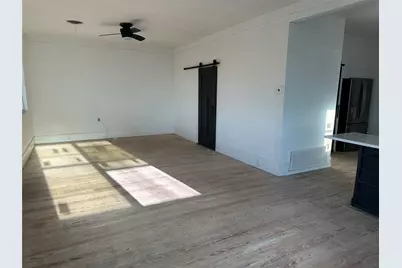 405 East College Street, Llano, TX 78643 - Photo 16