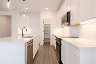 200 Prodigal Wy, Kyle, TX 78640 - Photo 2