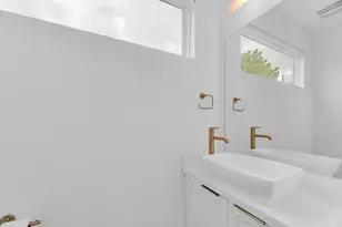 506 S Park Dr, Austin, TX 78704 - Photo 24