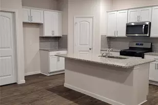 211 Callado Cir, San Marcos, TX 78666 - Photo 4