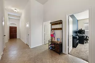 605 Palmilla St, Leander, TX 78641 - Photo 10