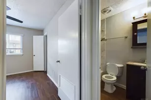 2401 Manor Rd, Austin, TX 78722 - Photo 6