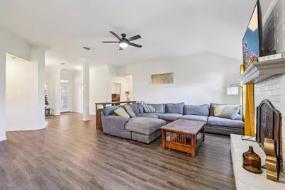 1014 Rocky Creek Drive, Pflugerville, TX 78660 - Photo 10