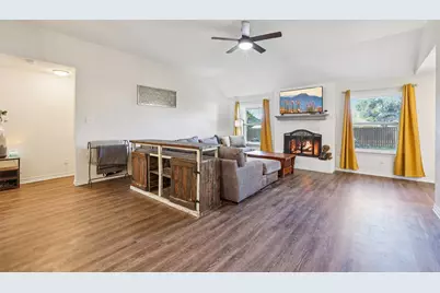 1014 Rocky Creek Drive, Pflugerville, TX 78660 - Photo 8