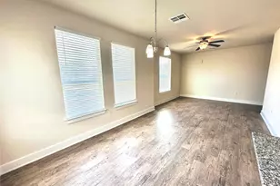 2216 Creekside Ln, Georgetown, TX 78626 - Photo 12