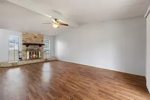 2303 Carolyn Dr, Taylor, TX 76574 - Photo 10