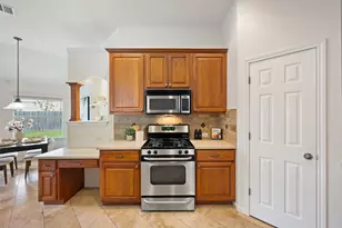 912 Abbeyglen Castle Dr, Pflugerville, TX 78660 - Photo 32