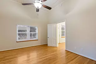 900 Olive St, Austin, TX 78702 - Photo 12