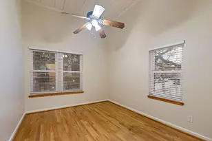 900 Olive St, Austin, TX 78702 - Photo 10