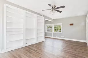 404 W 51st St, Austin, TX 78751 - Photo 4