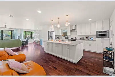 7501 Grover Avenue, Austin, TX 78757 - Photo 12