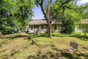 807 Cecelia St, Taylor, TX 76574 - Photo 22