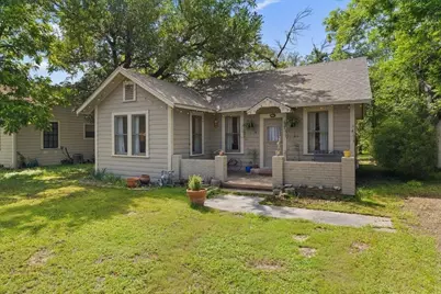 807 Cecelia Street, Taylor, TX 76574 - Photo 2