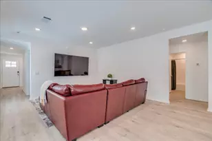 314 Lake Sweetwater Ln, Buda, TX 78610 - Photo 4