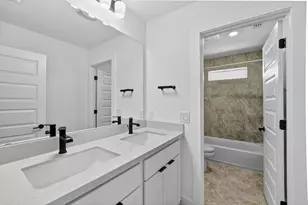 8608 Turaco Trl, Austin, TX 78744 - Photo 16