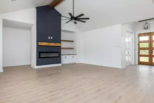 811 Co Rd 200, Burnet, TX 78611 - Photo 6