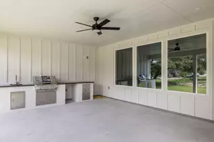 811 Co Rd 200, Burnet, TX 78611 - Photo 32