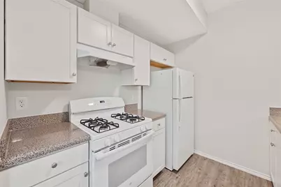 3839 Dry Creek Drive #109, Austin, TX 78731 - Photo 10