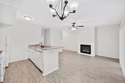 3839 Dry Creek Drive #109, Austin, TX 78731 - Photo 6