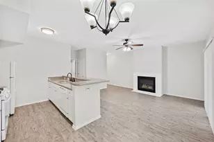3839 Dry Creek Dr, Austin, TX 78731 - Photo 6