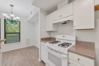 3839 Dry Creek Drive #109, Austin, TX 78731 - Photo 12