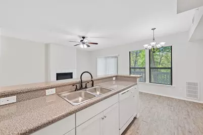 3839 Dry Creek Drive #109, Austin, TX 78731 - Photo 8