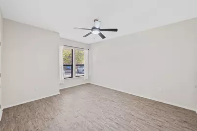 3839 Dry Creek Drive #109, Austin, TX 78731 - Photo 14