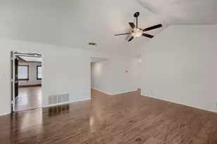 3600 Cornerstone St, Round Rock, TX 78681 - Photo 8