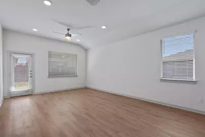 128 Scarborough Way, San Marcos, TX 78666 - Photo 16