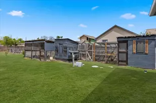 130 Coyote Rdg Dr, Cedar Creek, TX 78612 - Photo 34