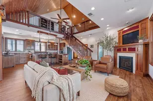 685 Hidden Creek Dr, Dripping Springs, TX 78620 - Photo 2
