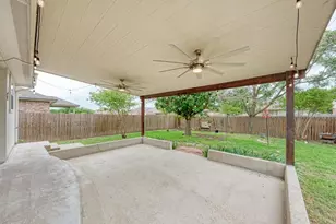 207 Kerley Dr, Hutto, TX 78634 - Photo 24