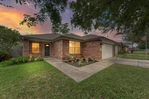207 Kerley Dr, Hutto, TX 78634 - Photo 1