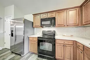 207 Kerley Dr, Hutto, TX 78634 - Photo 12