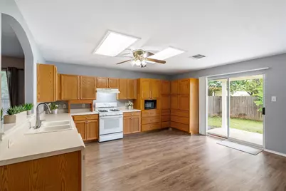 203 Presidio Drive, Leander, TX 78641 - Photo 8