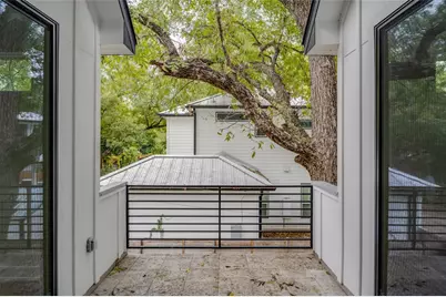 1406 E 2nd Street #2, Austin, TX 78702 - Photo 12