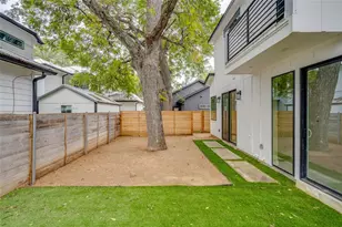 1406 E 2nd St, Austin, TX 78702 - Photo 18