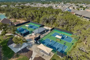 220 Fairway Ridge Rd, Georgetown, TX 78633 - Photo 38