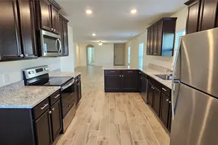 161 Allington Cir, Jarrell, TX 76537 - Photo 4