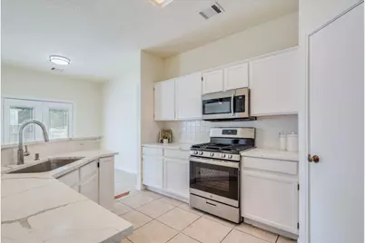 1021 Black Locust Drive W, Pflugerville, TX 78660 - Photo 8