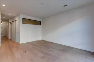 800 Embassy Dr, Austin, TX 78702 - Photo 10