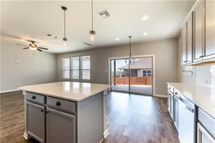 5413 Traviston Dr, Austin, TX 78738 - Photo 10
