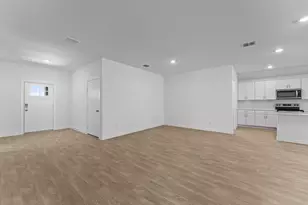 168 Teal St, Fredericksburg, TX 78624 - Photo 14