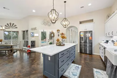 195 Freedom Drive, Georgetown, TX 78626 - Photo 14