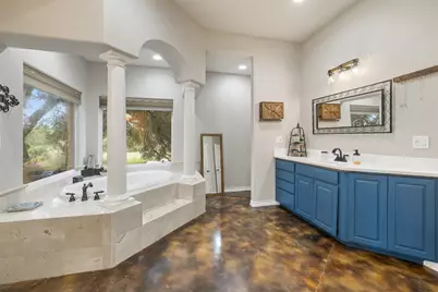 195 Freedom Drive, Georgetown, TX 78626 - Photo 20