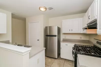 11612 Gemmer Avenue, Del Valle, TX 78617 - Photo 6