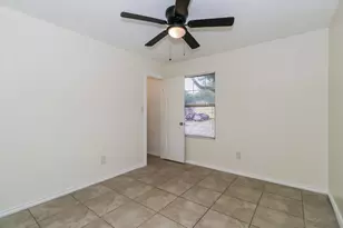 11612 Gemmer Ave, Del Valle, TX 78617 - Photo 12