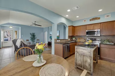 2210 Meadow View Drive, San Marcos, TX 78666 - Photo 14